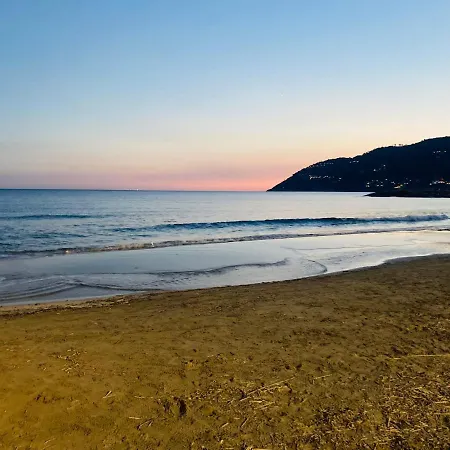 Vicino Al Mare- Апартаменты *