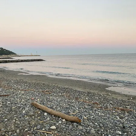 Vicino Al Mare- Andora